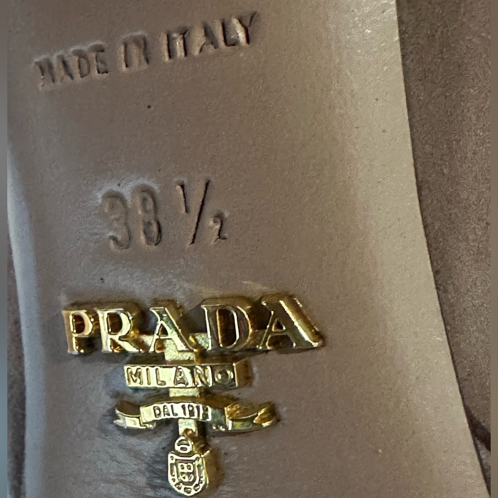Prada Heels w/box - Picture 9 of 11